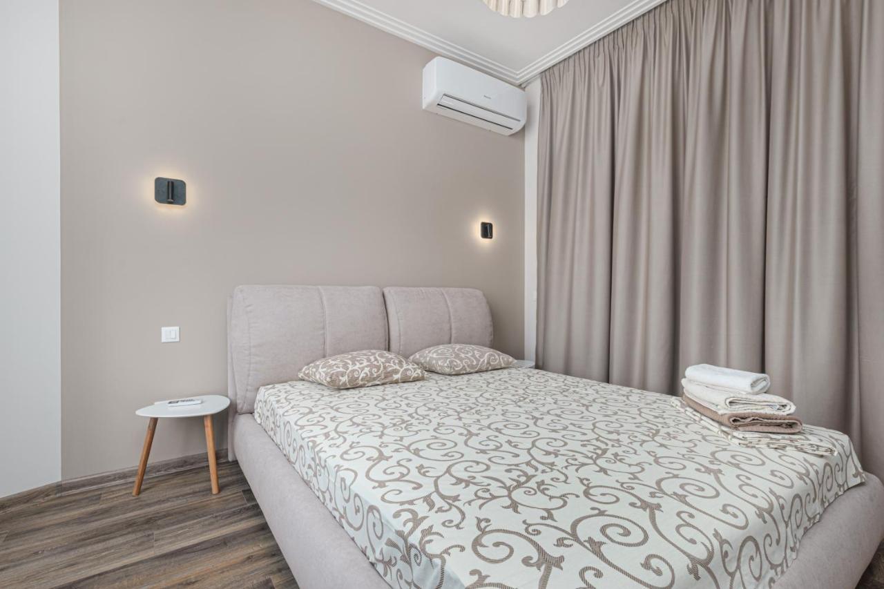 Sea Symphony 2-Bedrooms Apartment 오데사 외부 사진